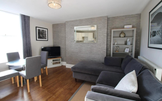 Sterling House @ Short Stays