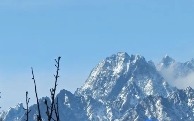 BanShanMiJing Spring Hotel – Outside – Kangding