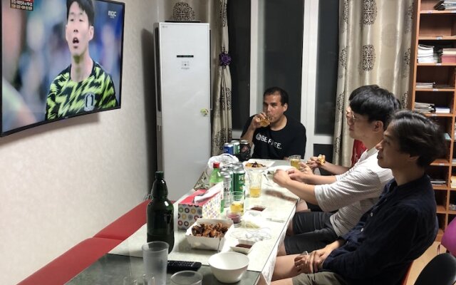 Amuse Guest House - Hostel