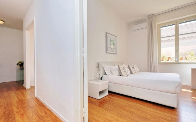 Colosseo Charme - My Extra Home