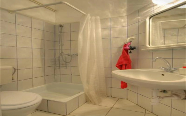 Opera Guesthouse & apartments