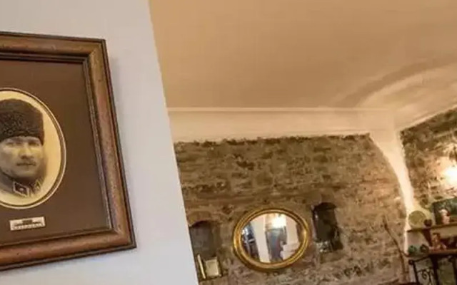 Altin Cesmeli Konak