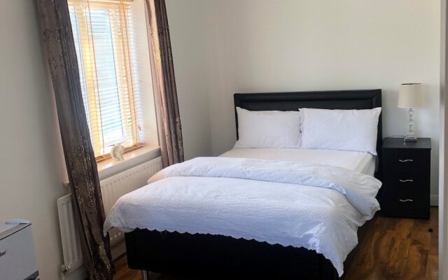Ashmina Guest House
