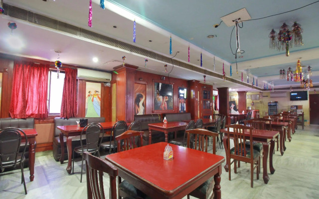 OYO 070 Hotel RJ Grand