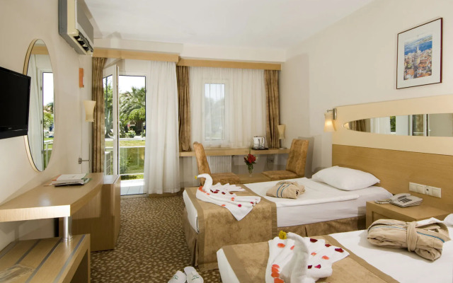 Lycus River Thermal Hotel