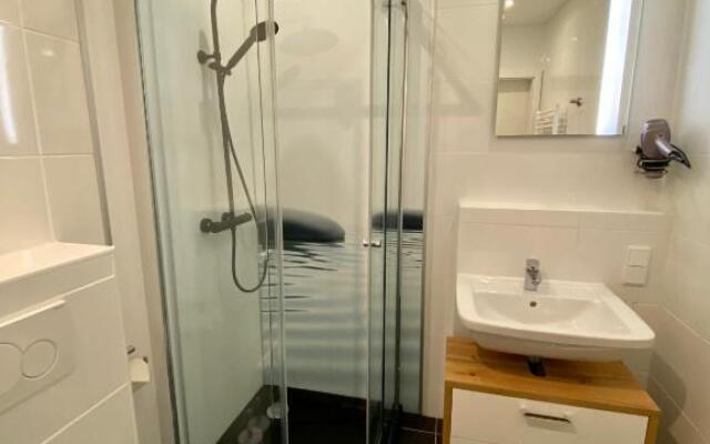 Apartment End