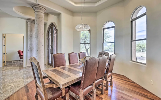 Mtn-view Gem w/ Pool, BBQ & Fire Pit in Scottsdale