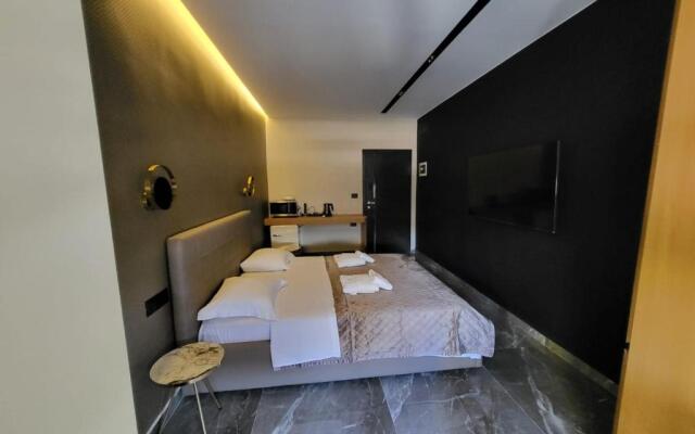 La Mirage Apartment 04