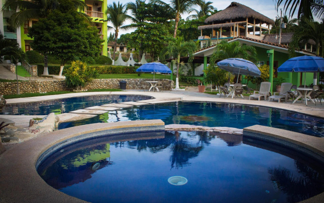 Suites & Hotel Punta Esmeralda