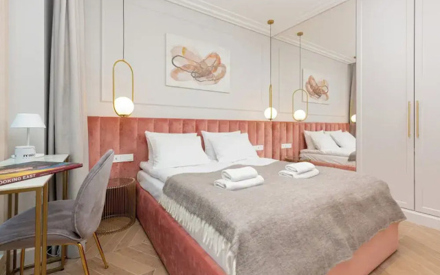 Mennica Amazonit by Renters Prestige