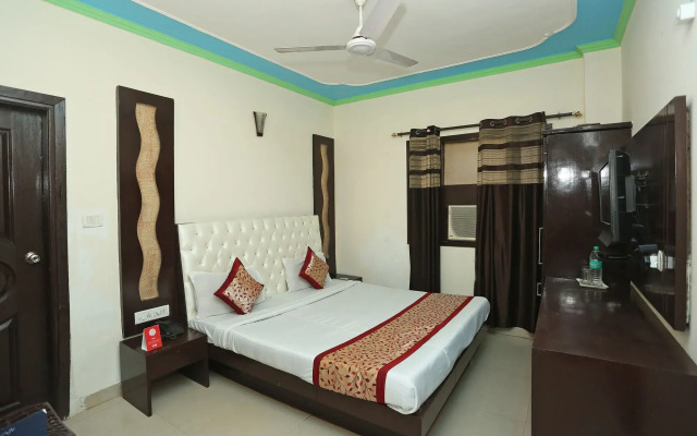 Hotell Aura Palace Deluxe