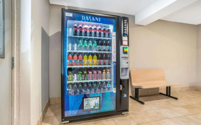 Country Inn & Suites by Radisson, Metairie (New Orleans), LA