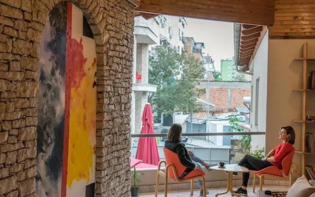 Mosaic Home - Hostel