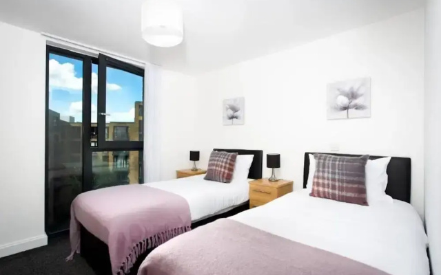 Birmingham City Centre-chinatown-business-leisure