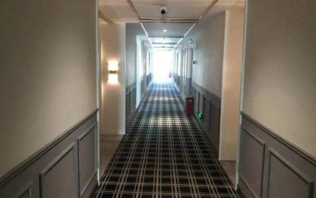 Arc de Triomphe Hotel