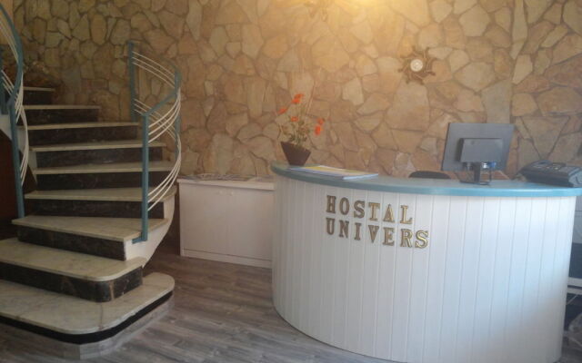 Hostal Univers