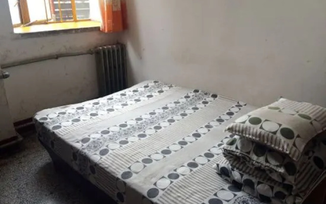 Baoji Yijia Hostel