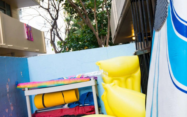 Waikiki Beachside Hostel