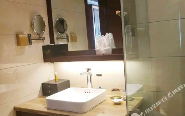 Suiton Plus By Paxton Linzhi