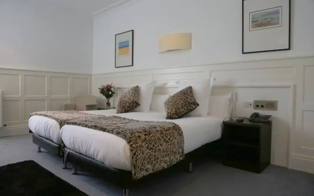 Hotel Olajauregi
