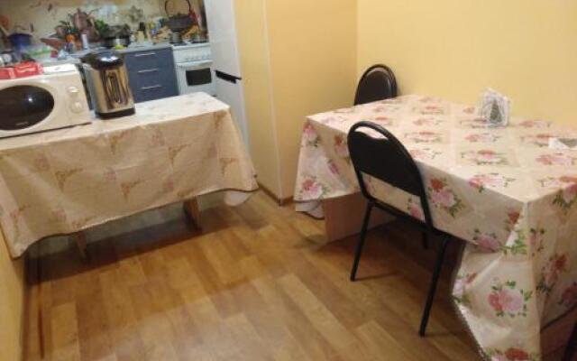 Elas Hotel