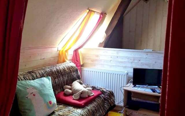 Apartment With 3 Bedrooms in Auxerre, With Wifi