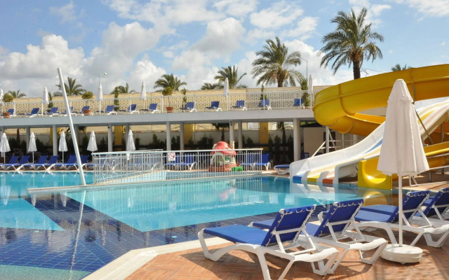 Dream World Resort Hotel