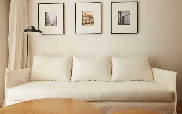 Shinny 2 bedrooms apartment