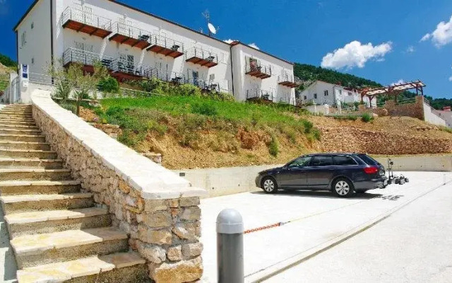 Villa Lara