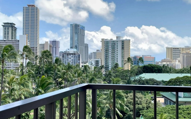 DoubleTree by Hilton Hotel Alana - Waikiki Beach