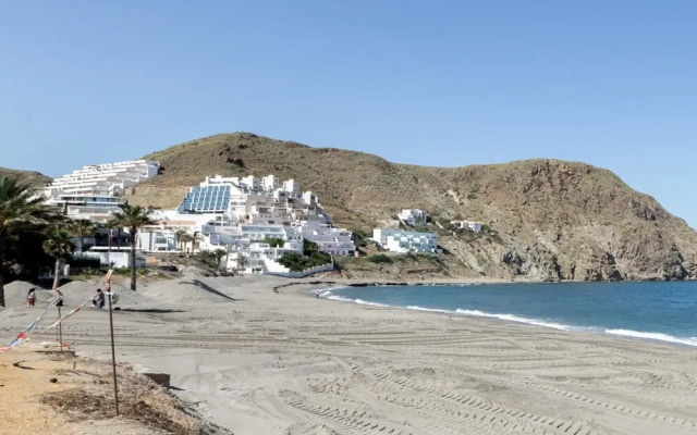 Cosy Holiday Home in Carboneras near Andaluz Park and Beach
