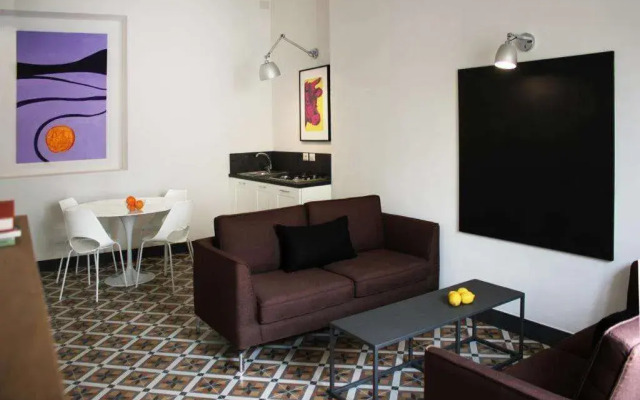 Isabella di Castiglia Apartments