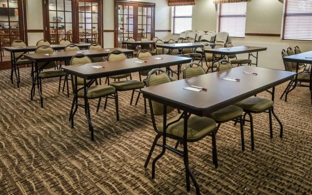 Quality Suites Jeffersonville - Louisville North