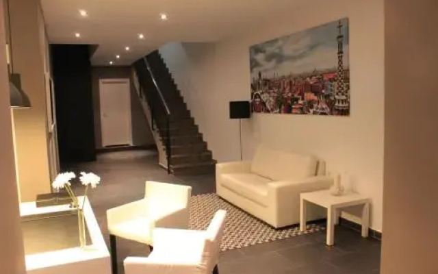 Apartaments Casanova Bcn