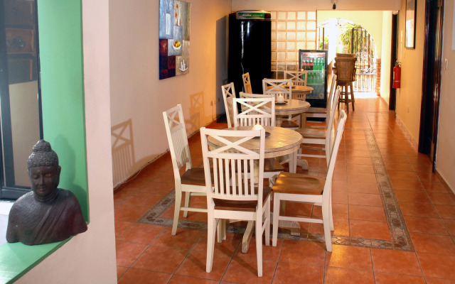 Suite Colonial by Cristi