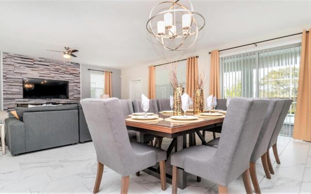 Deal Amazing Pool Villa w Greenview Near Disney