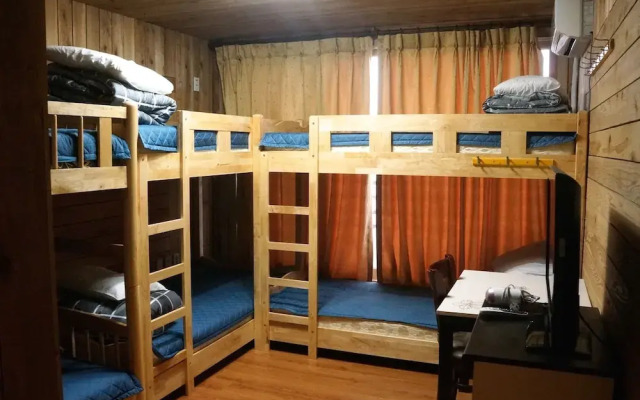 Blue Sea Guesthouse - Hostel