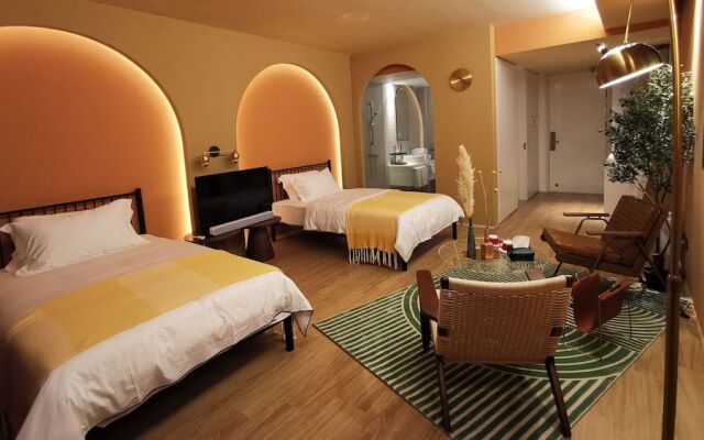 W O O K A Hotel