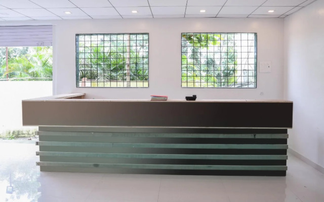 OYO 22066 Hotel Mayur