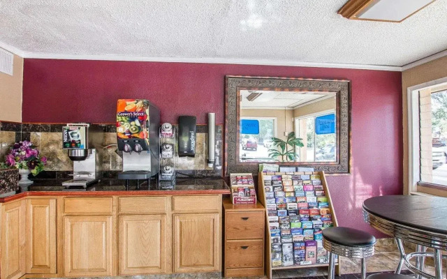 Rodeway Inn Flagstaff - Downtown