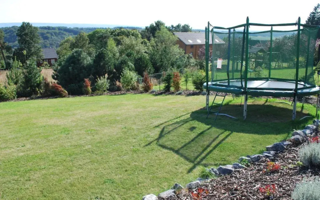Lovely Villa in Durbuy with Hot Tub