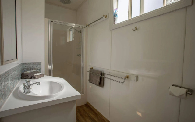 Discovery Parks - Bright