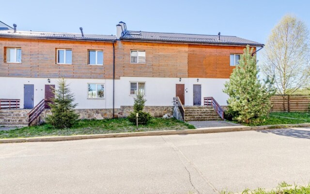 Simply Comfort, Modern Townhome, Sauna