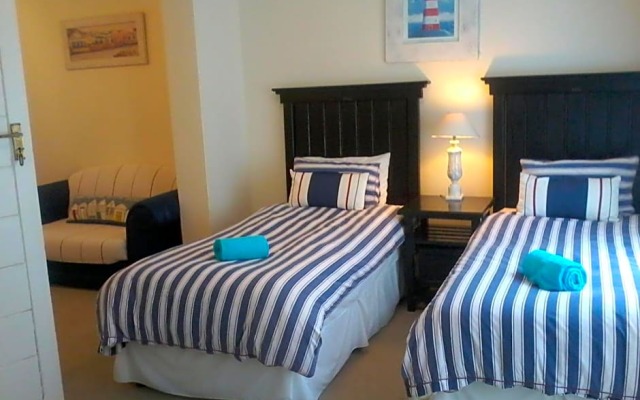 4 Carnoustie House