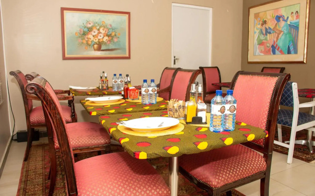 Vikamana Guest House