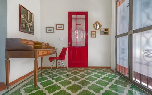 JUUB La Roma, Newly Renovated, Elegant Studio