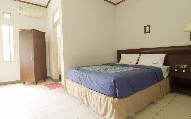 Rumah Asri Bed and Breakfast by RedDoorz