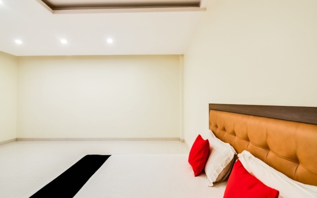 Townhouse 652 Hotel Royal Akshayam
