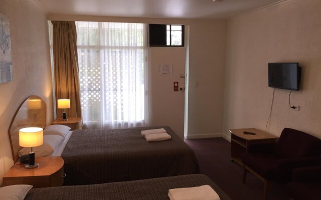 Tollgate Motel