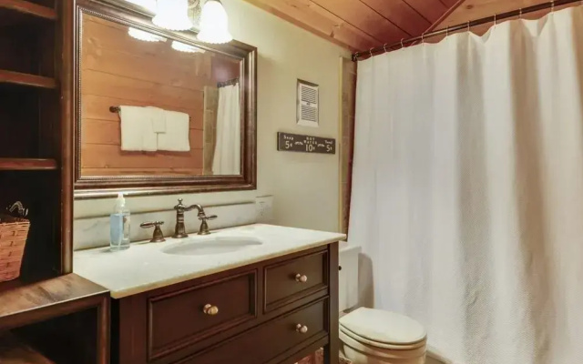 Cluster 19 2 Br condo by RedAwning